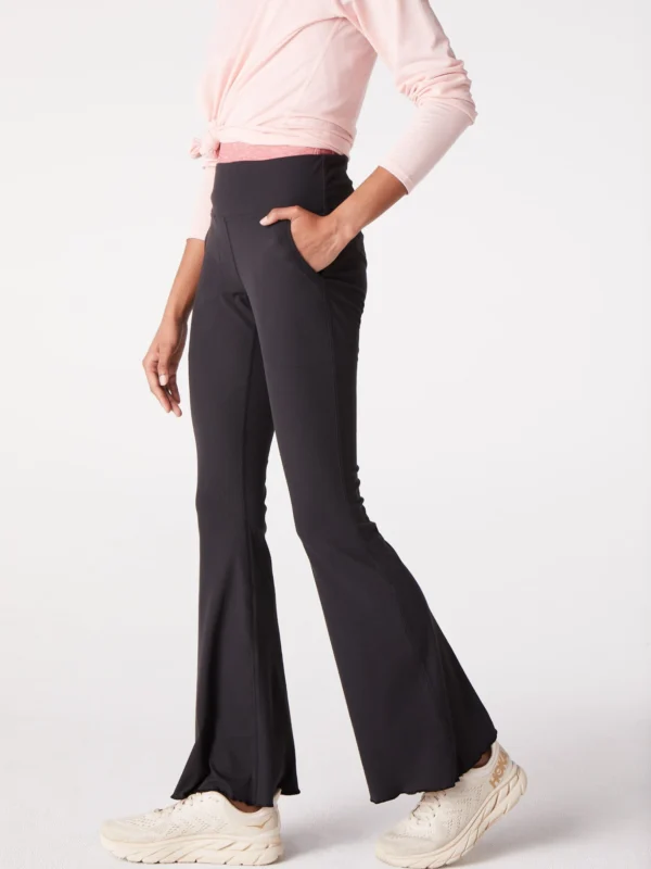 New Products 21 New Products -Kora Fashion Shop W701616 SFR BLK Rib Flare Black 04 V1 011